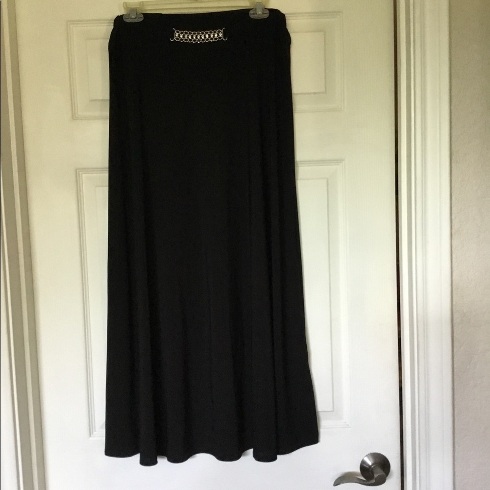 Black skirt